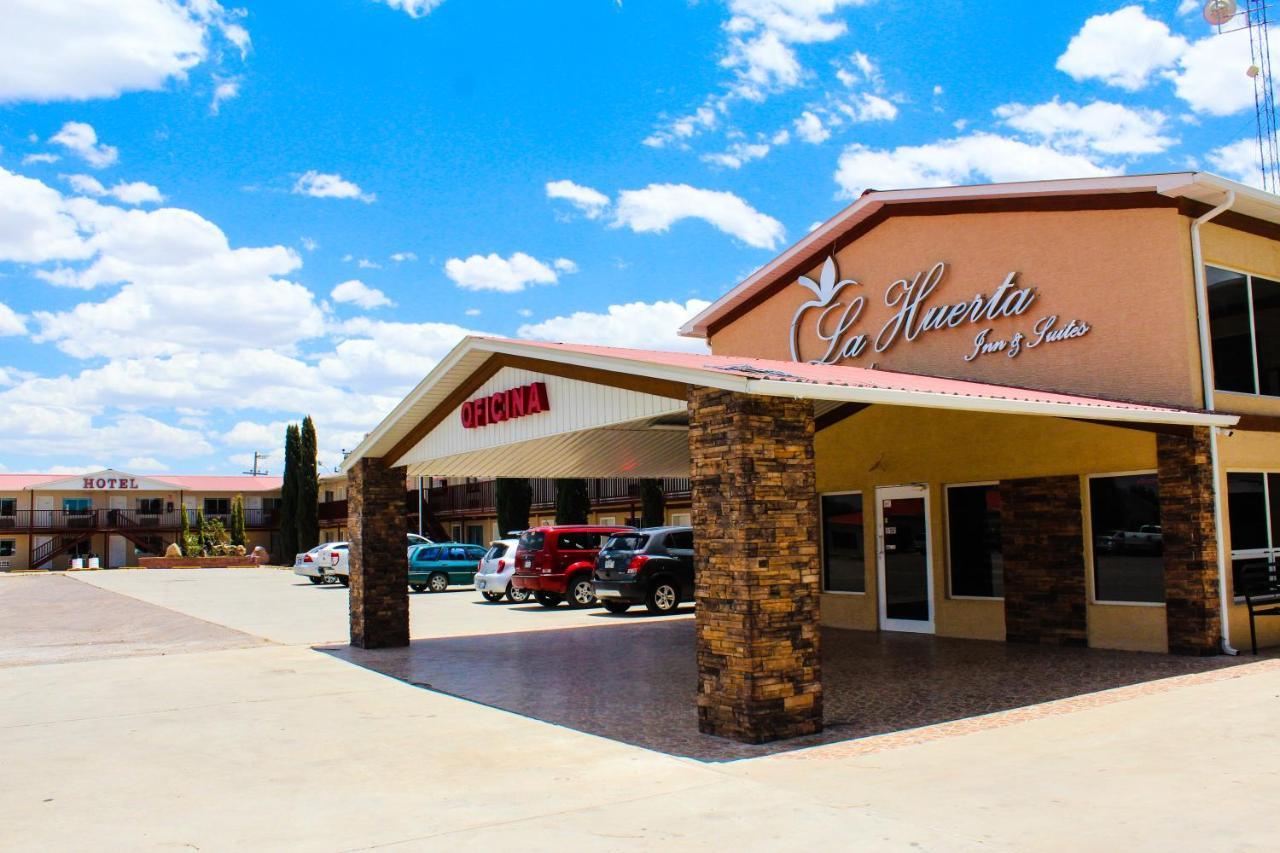 La Huerta Inn & Suites Cuauhtémoc 외부 사진