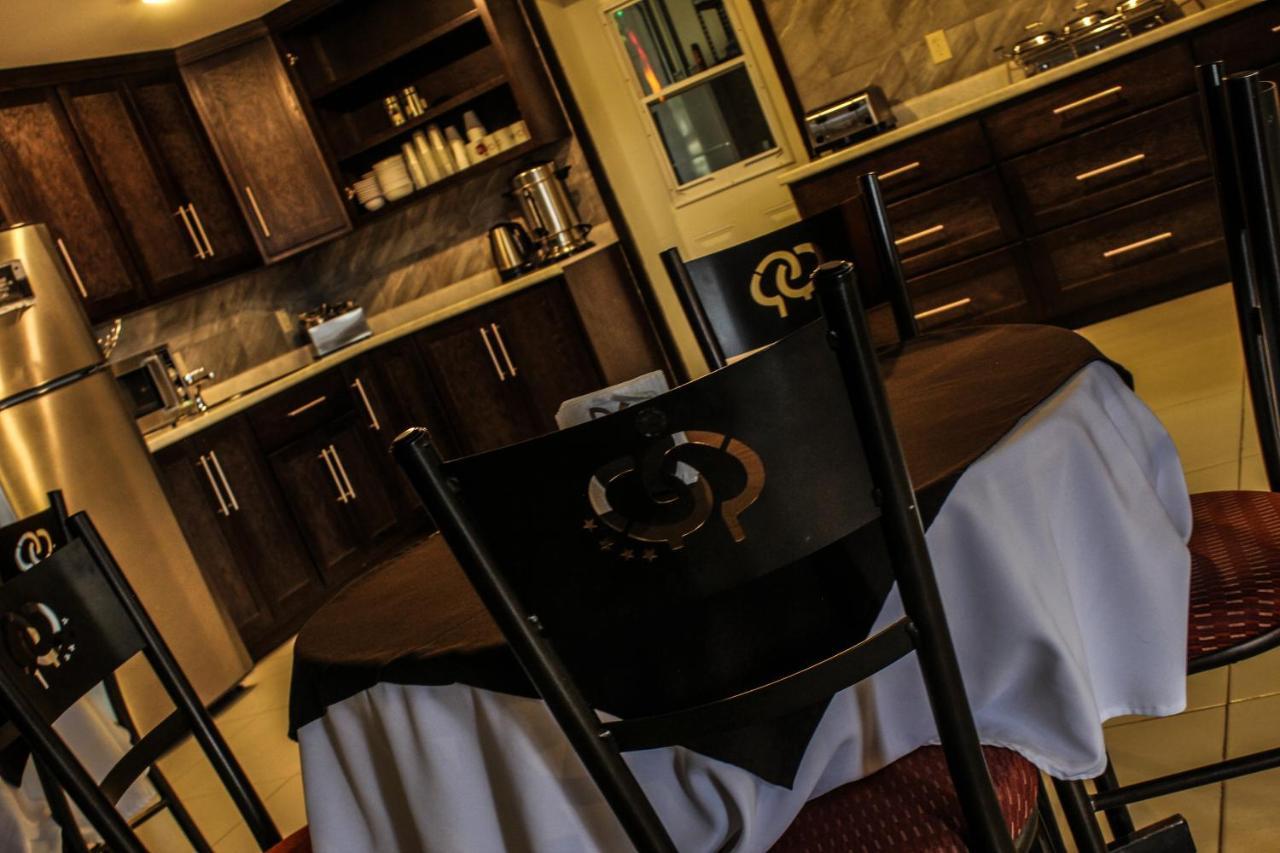 La Huerta Inn & Suites Cuauhtémoc 외부 사진