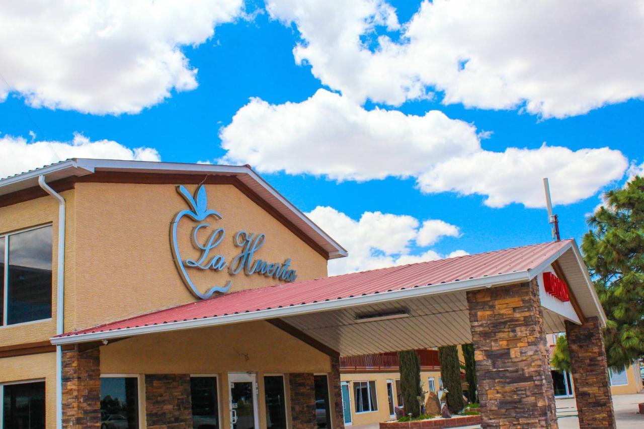 La Huerta Inn & Suites Cuauhtémoc 외부 사진